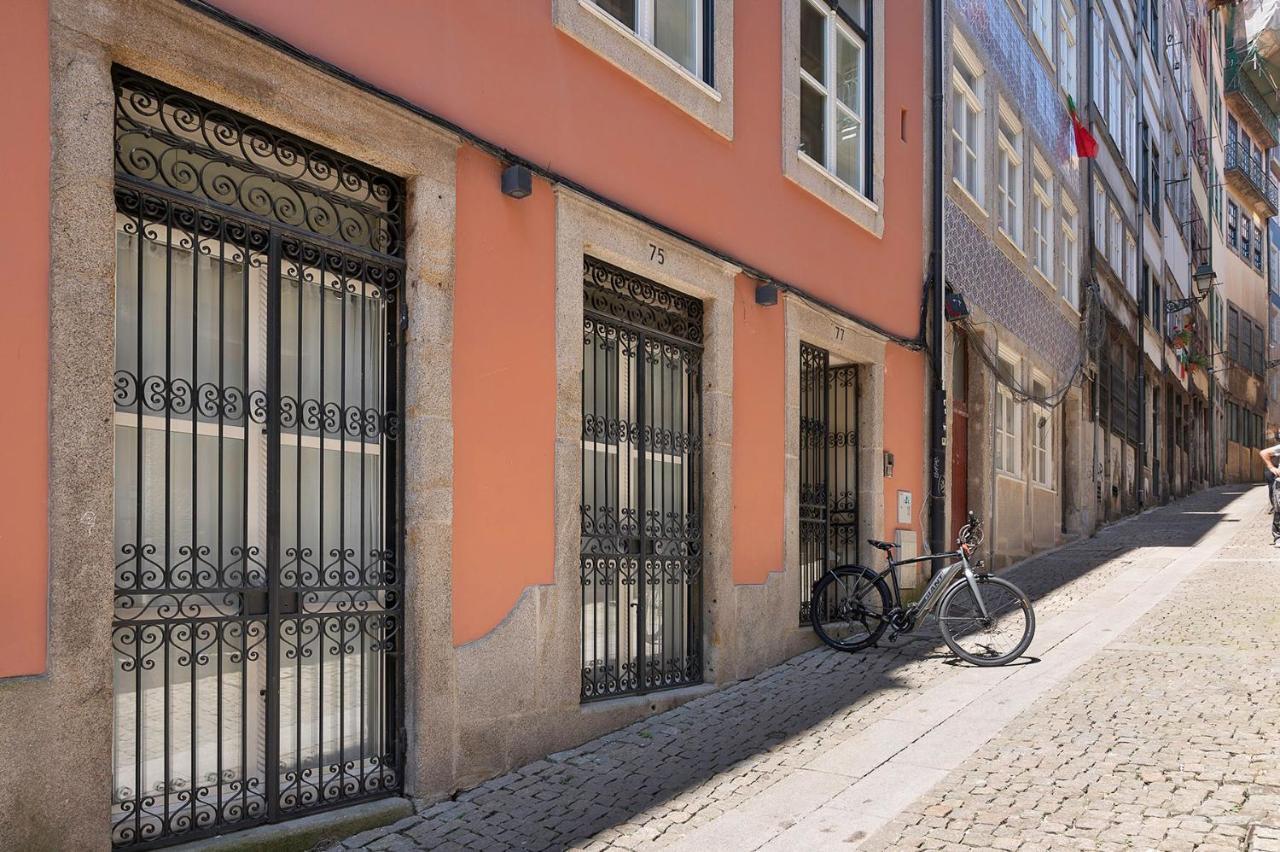 Ribeira Trendy Flat In Medieval Mercadores Street Porto Exterior photo